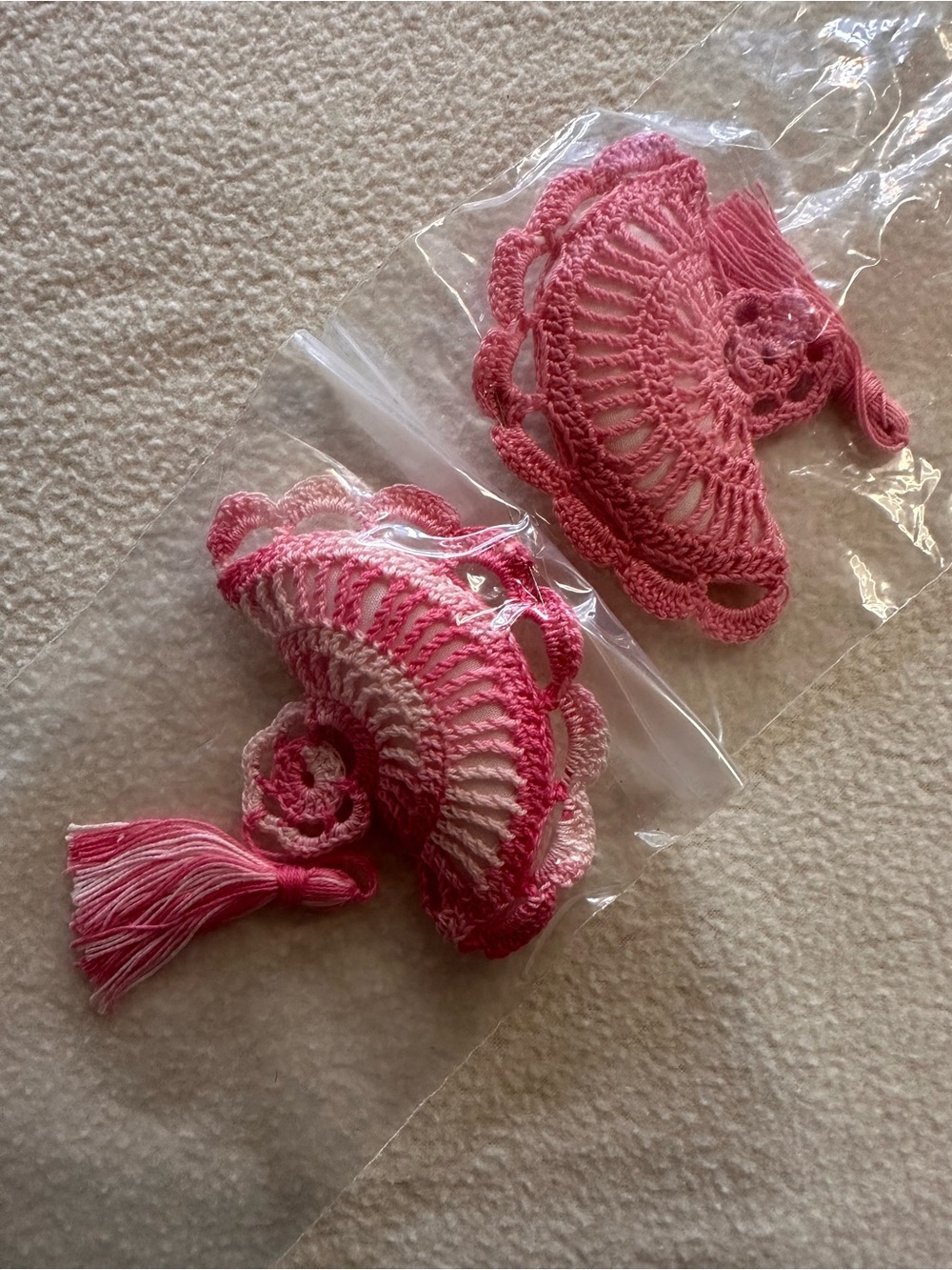 2️⃣Handmade crochet scent pillows